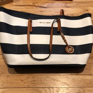 Michael Kors Tote!